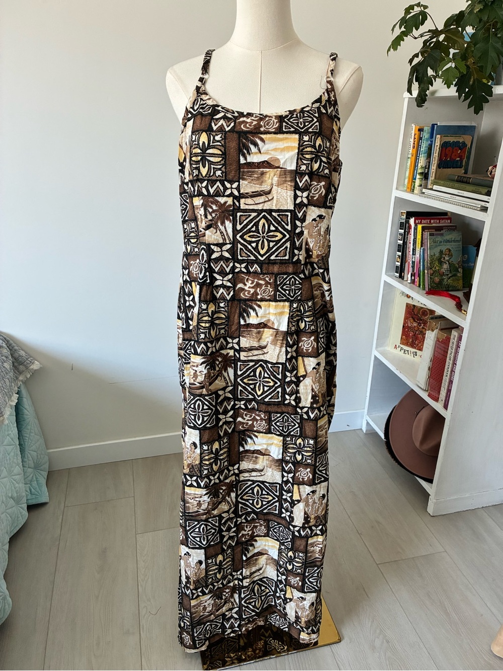 Hilo Hattie The Hawaiian Original Vintage  Brown Strappy Maxi Dress